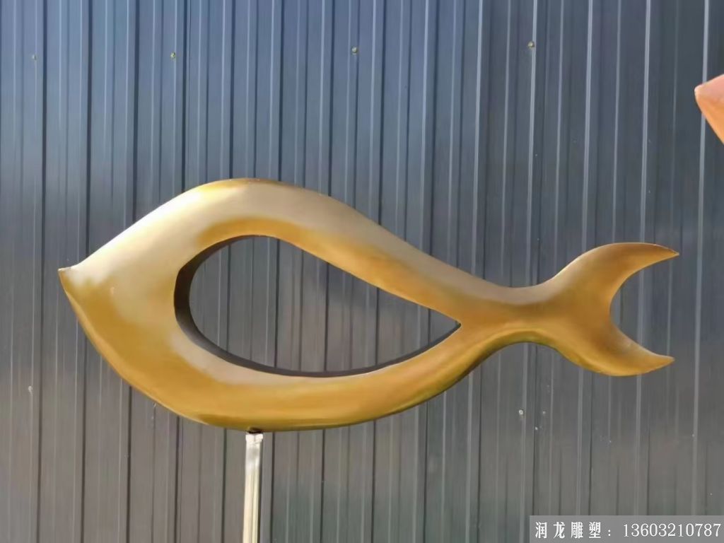 不锈钢抽象鱼雕塑