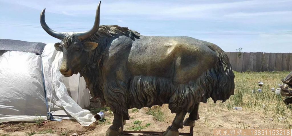 玻璃钢仿铜牦牛雕塑 动物景观雕塑 生产厂家雕塑制作